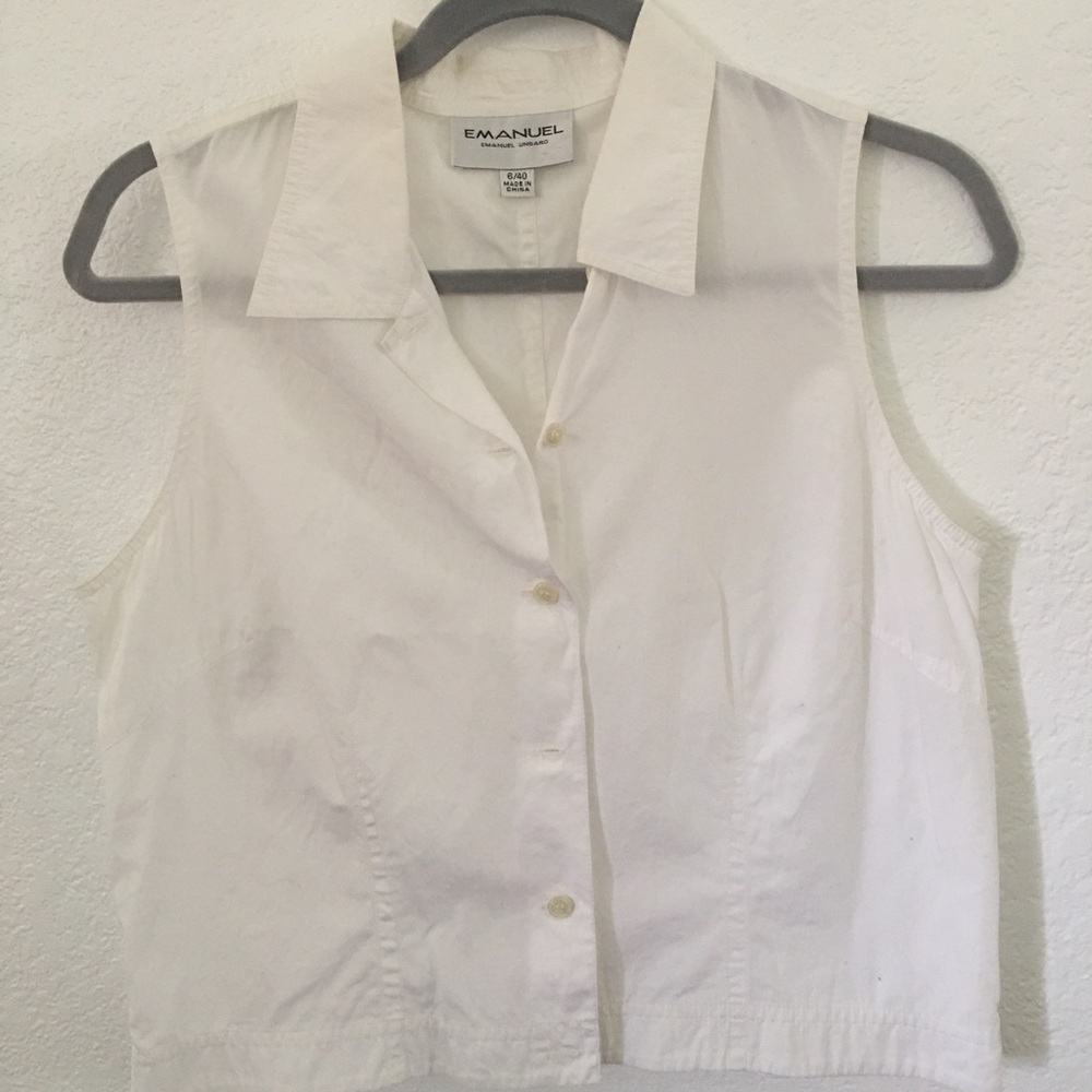 Sleeveless button up